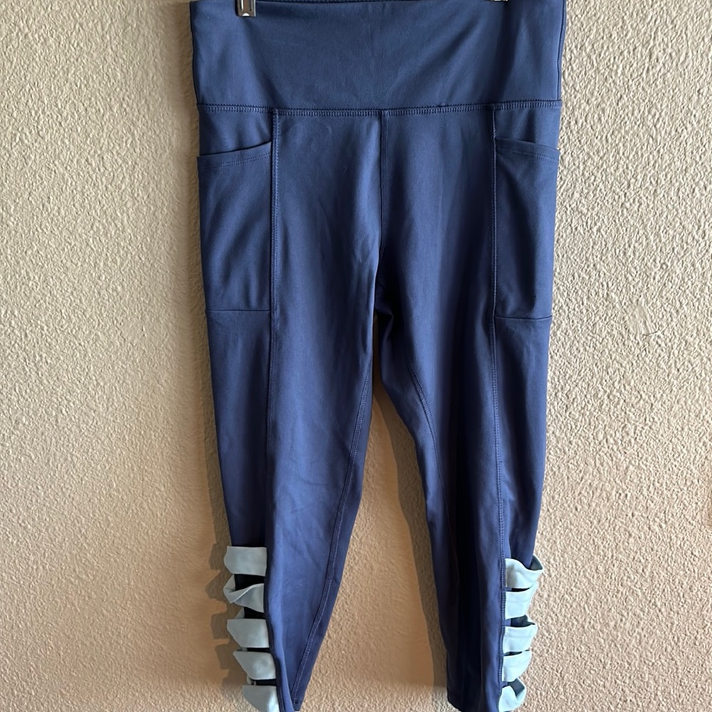 Freely Leggings LG